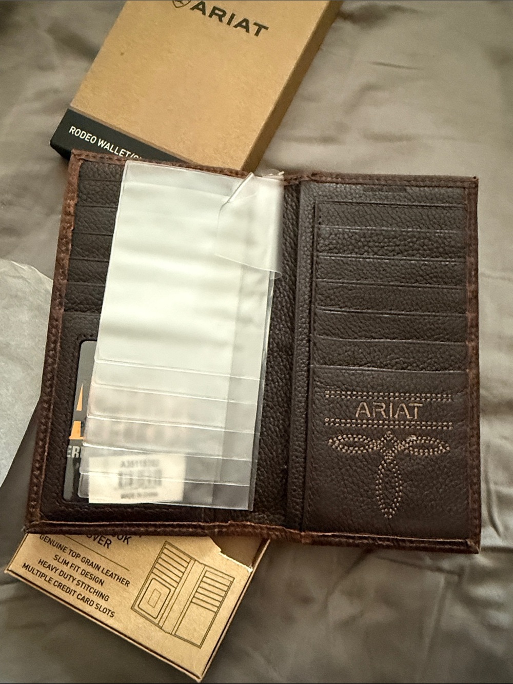 Ariat Rodeo Wallet & Checkbook Cover - Picture 3 of 5